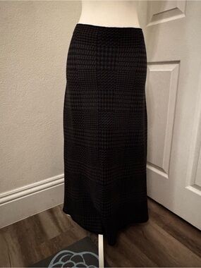 Max Studio Black Houndstooth Maxi Skirt